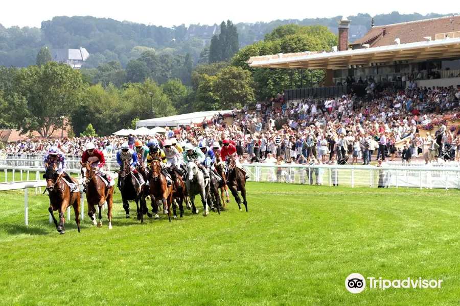 Clairefontaine racecourse