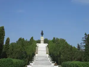 Equestrian statue of Stephen the Great at the High Bridge