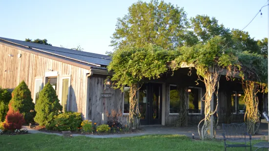 Auburn Road Vineyard & Winery