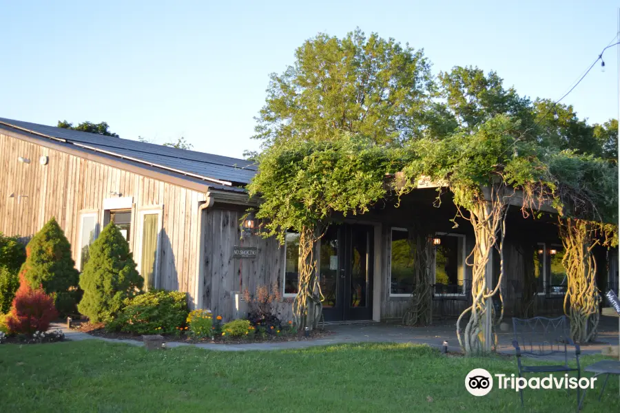 Auburn Road Vineyard & Winery