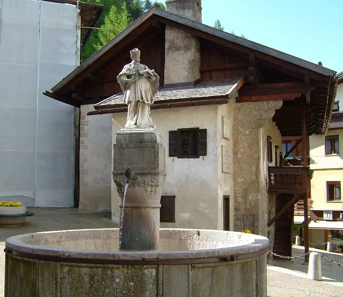 Fontana Casa di Tiziano Vecellio 주변 호텔