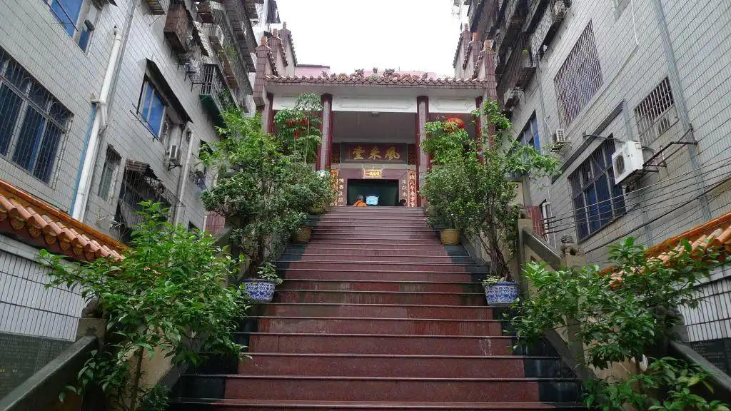 Hotels near Yu Jing Memorial Hall