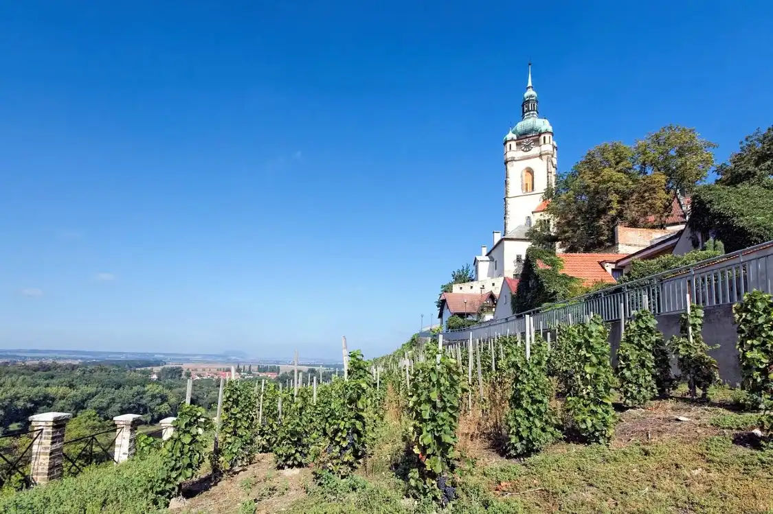 Hotels near Chateau Melnik
