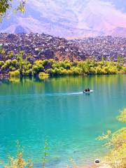 Upper Kachura Lake