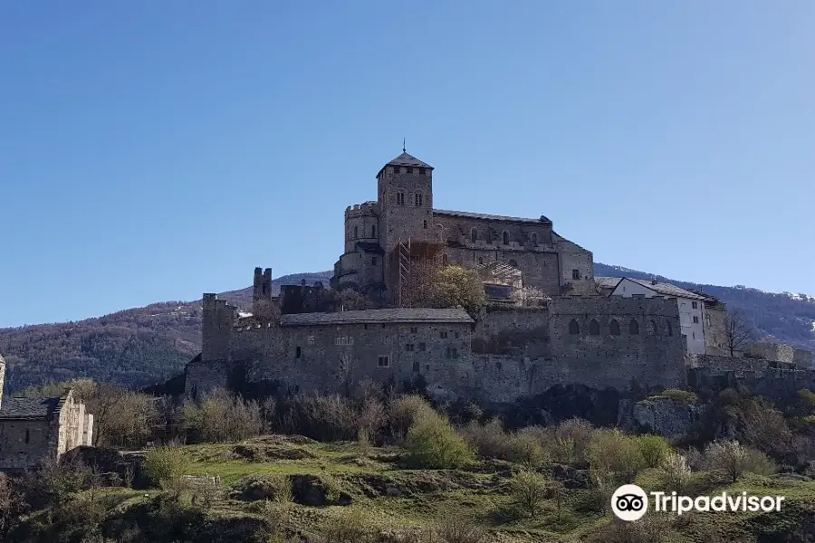 Chateau de Tourbillon