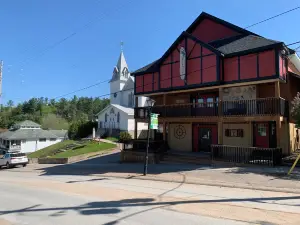 Bancroft Village Playhouse