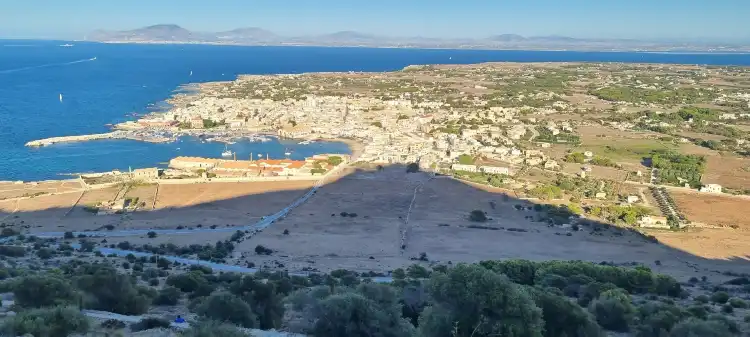 Hotels near Castle of Santa Catarina