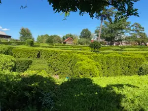 The Garden Maze at Luray Caverns