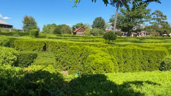 The Garden Maze at Luray Caverns