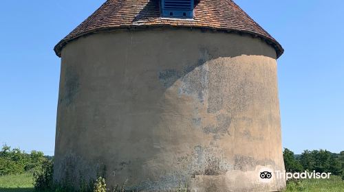 National Trust - Kinwarton Dovecote