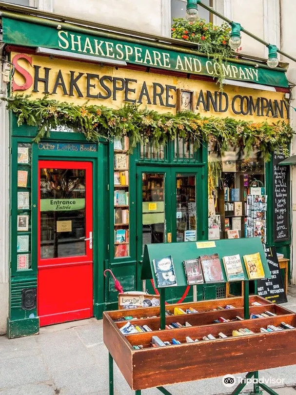 2_Shakespeare and Company