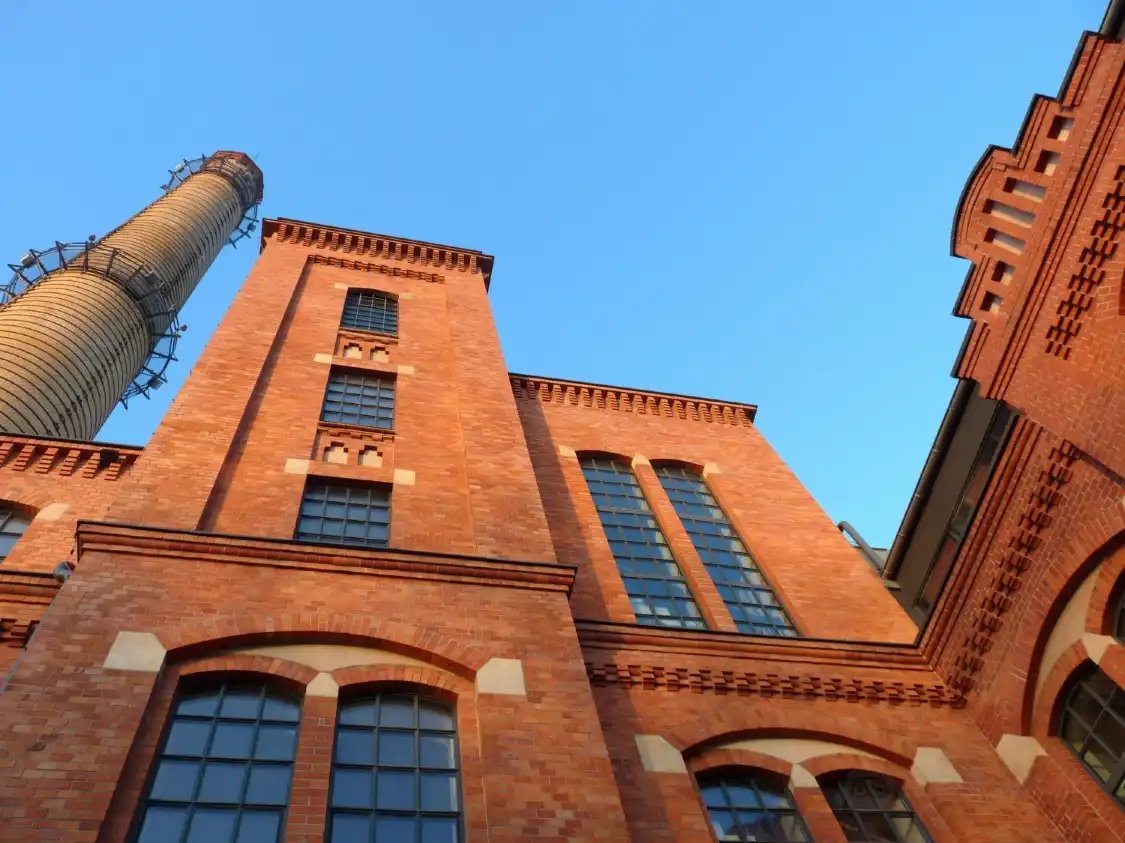 Hotels near Planetarium EC1