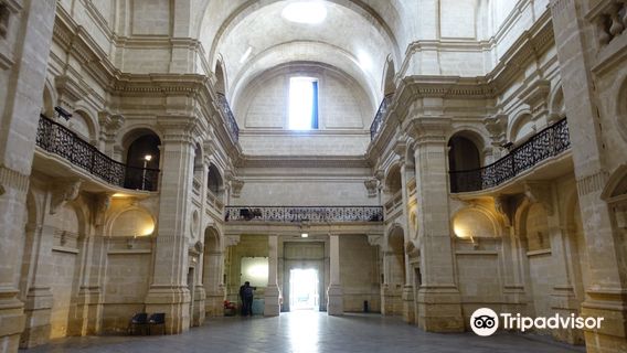 Museum Archeologique & Museum d'Histoire Naturelle