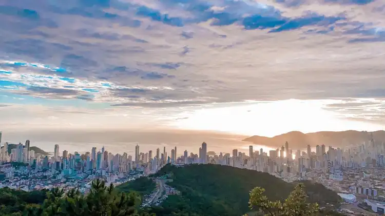 Hotels near Youhooo! - Parque Unipraias