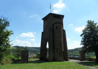 Aussichtsturm mit Kriegerdenkmal Igelskopf