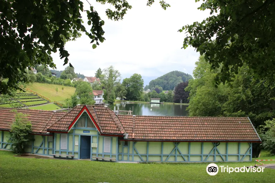 Familien- und Gemeinschaftsbad Dreilinden