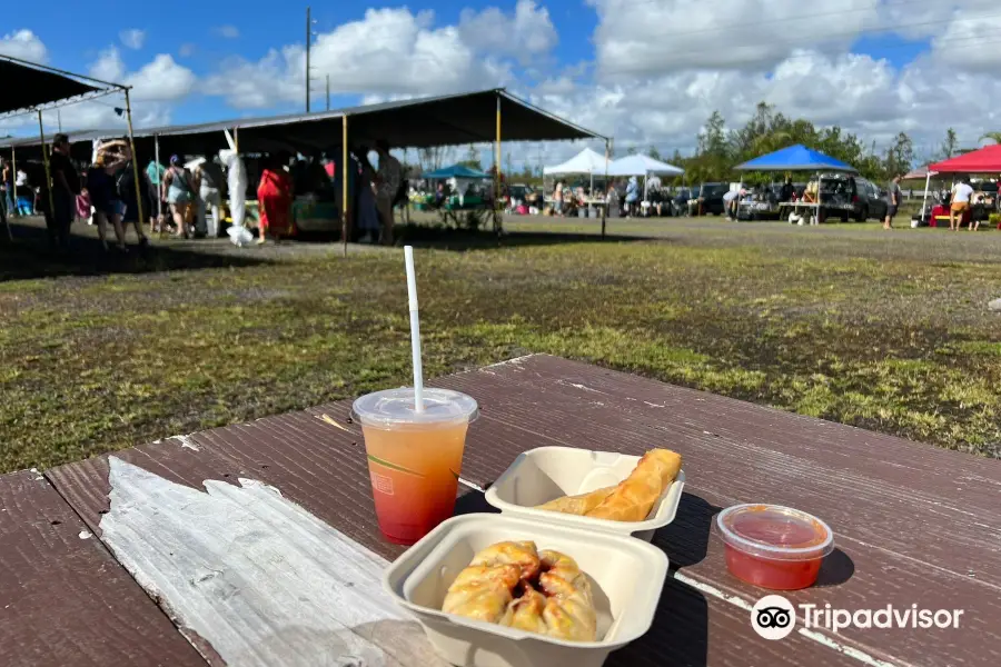 Maku'u Farmer's Market