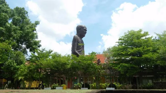 Prasat Hin Wat Sa Khampaeng Yai