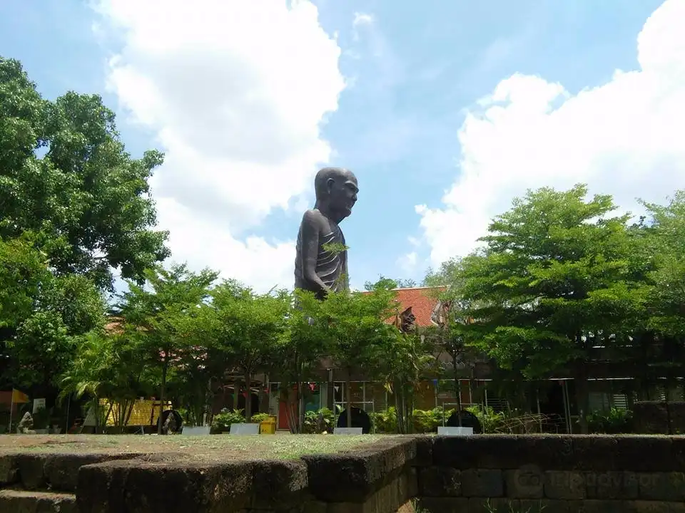 Hotels near Prasat Hin Wat Sa Khampaeng Yai