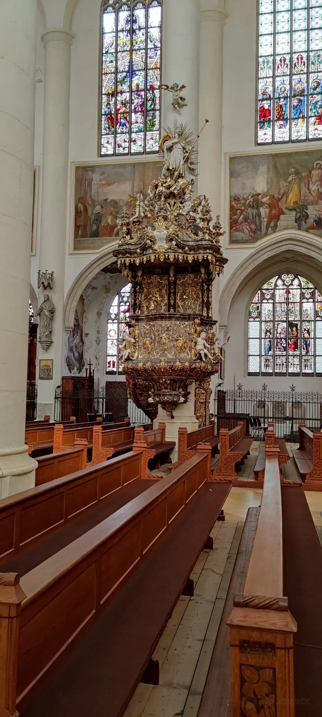 Hotels near Basilica of St Jacob