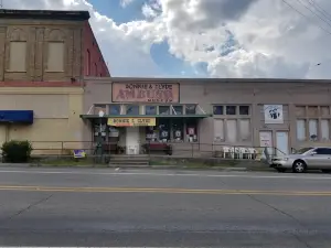 Bonnie & Clyde Ambush Museum