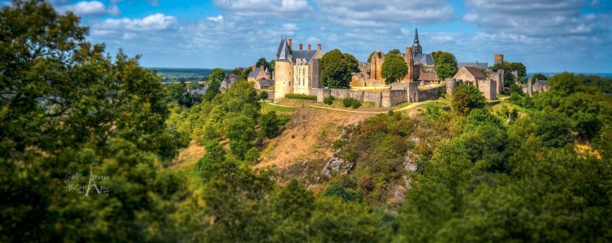 Chateau de Sainte-Suzanne
