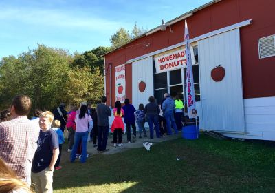 VerHage Fruit Farms & Cider Mill