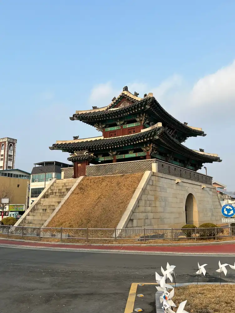 Hotels near Namgomun