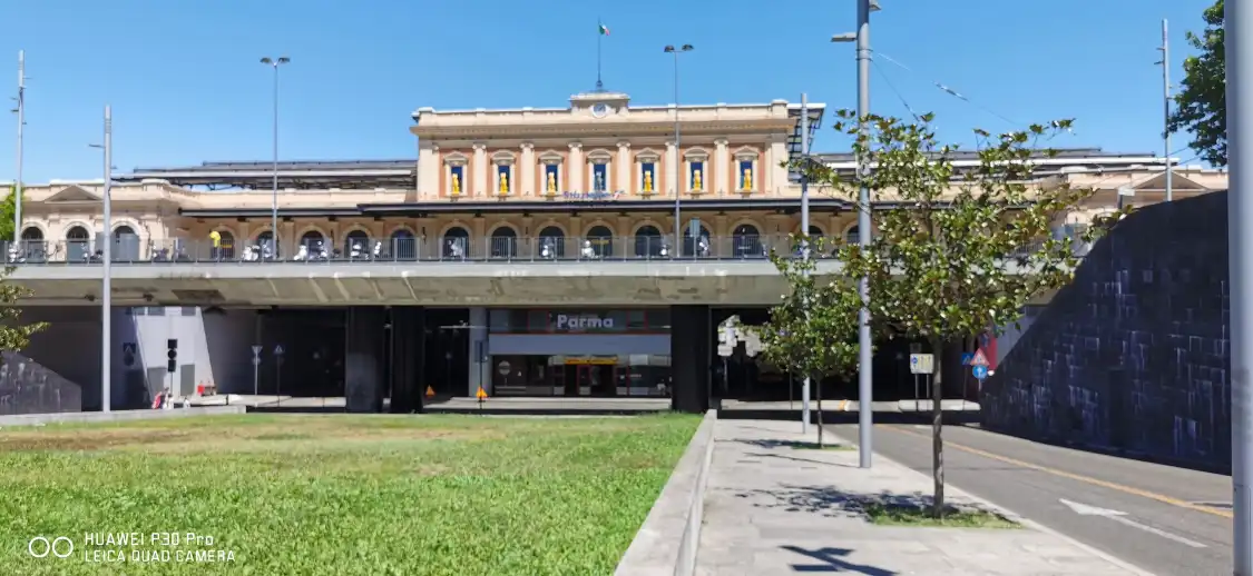 Hotels near Stazione ferroviaria di Parma