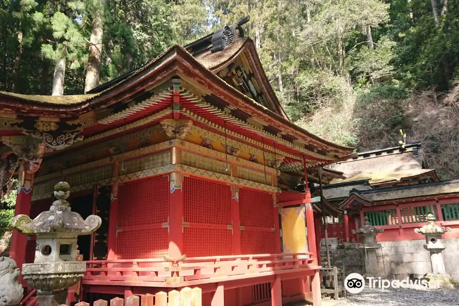 鳳來寺山東照宮