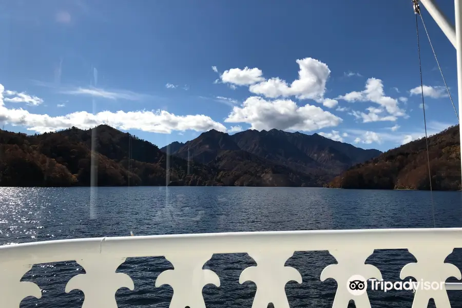 Lake Okutadami excursion ferry terminal