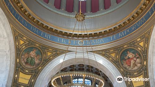 Rhode Island State House