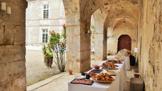 Château De Poudenas - Lieu De Reception, Marriage And Seminar