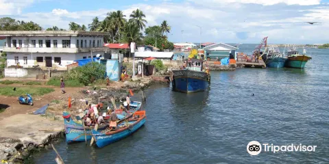 Neendakara Port
