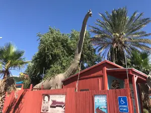 Cabazon Dinosaurs - World's Biggest Dinosaurs