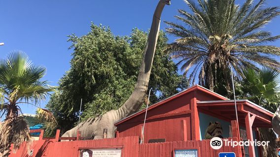 Cabazon Dinosaurs - World's Biggest Dinosaurs