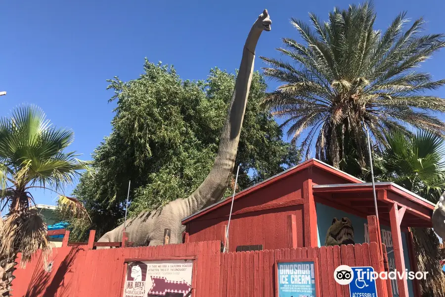 Cabazon Dinosaurs - World's Biggest Dinosaurs