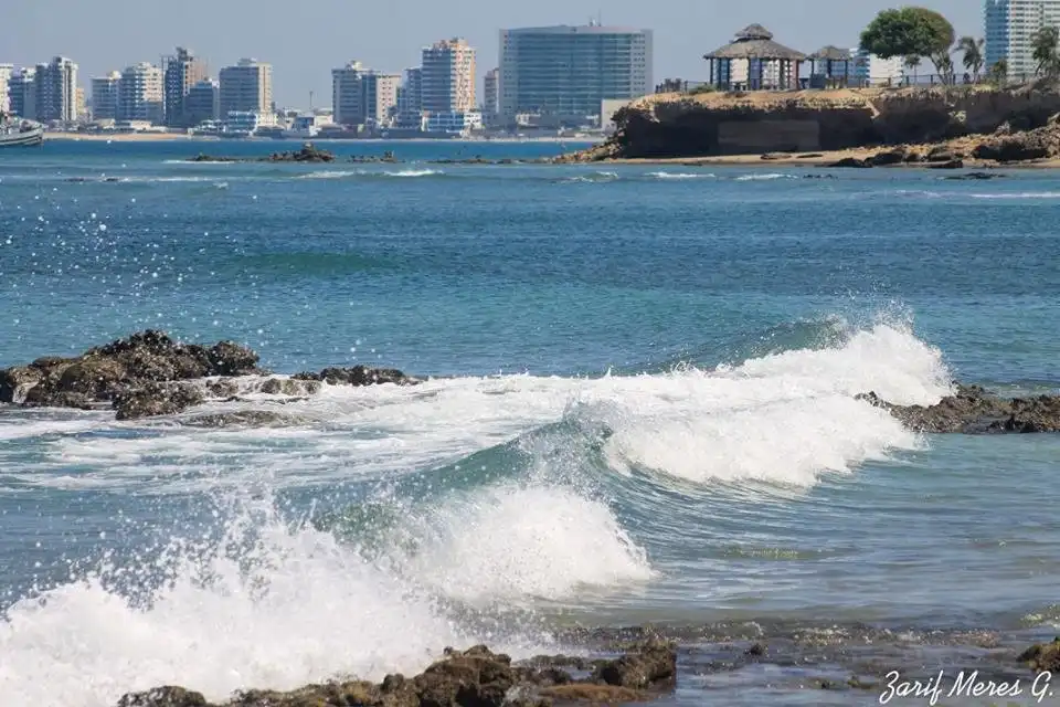 Hotels near Playa de Chipipe