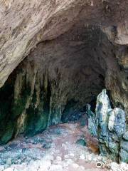 Tropfsteinhöhle Agia Paraskevi in Skotino