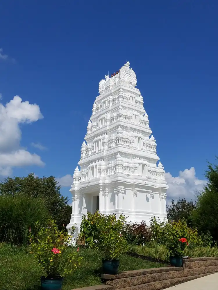 Hotels near Puzzles Plus