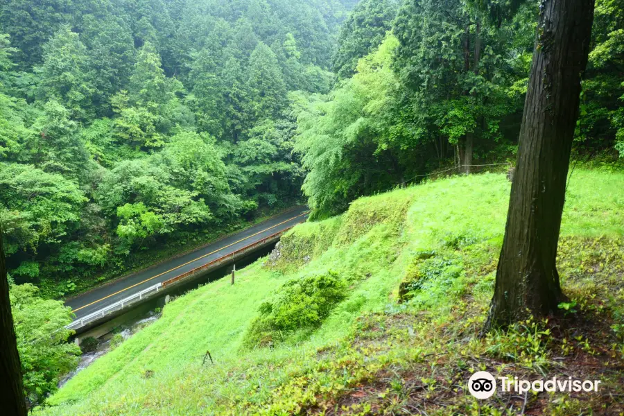 Ohnojo Castle Ruins - Mt. Shiojiyama