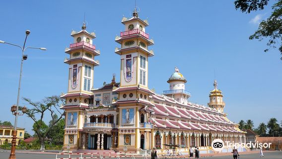 Cao Dai Temple