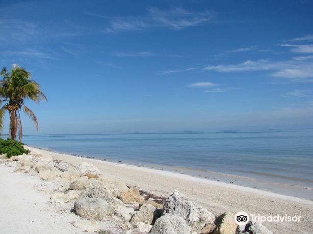 Coco Plum Beach
