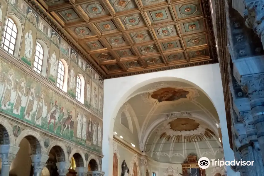 Basilique Saint - Apollinaire - le - Neuf