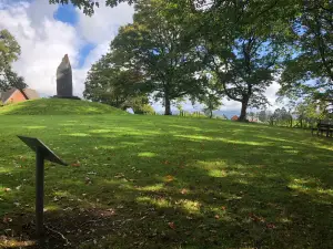 Llywelyn Monument