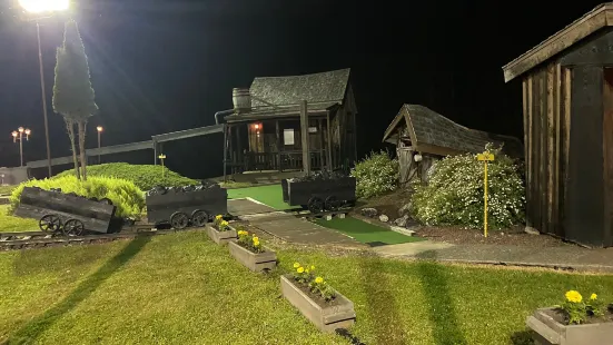 Gary's Putter Golf & Jiffy Pup Restaurant