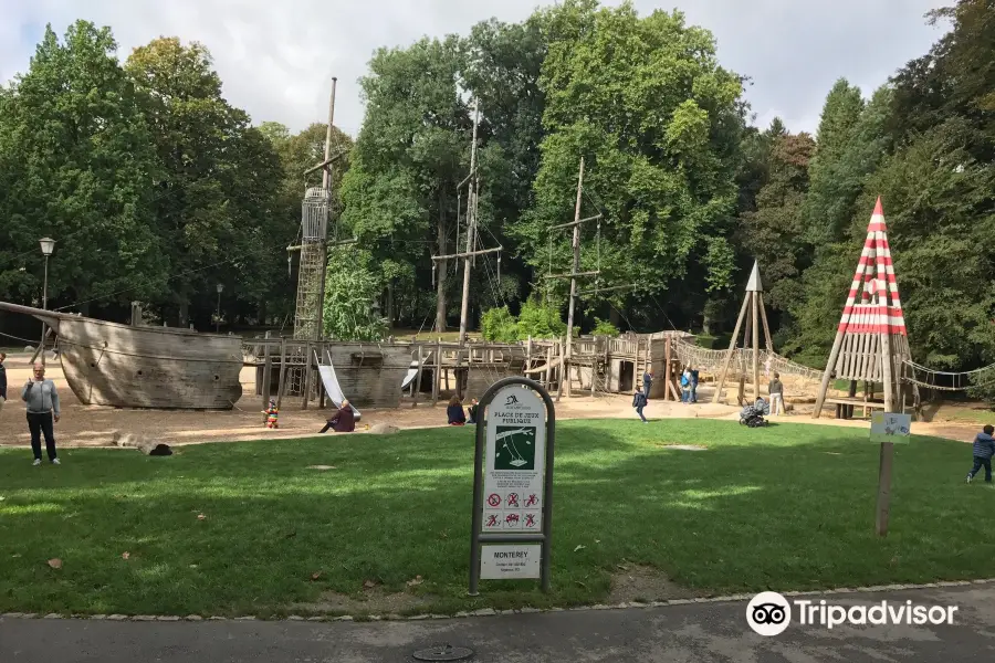 Playground Avenue Monterey - Pirate Ship