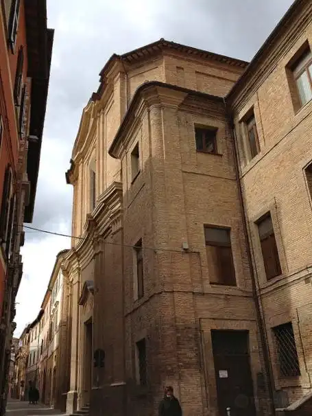 Отели рядом с достопримечательностью «Chiesa del Sacro Cuore di Gesu'»