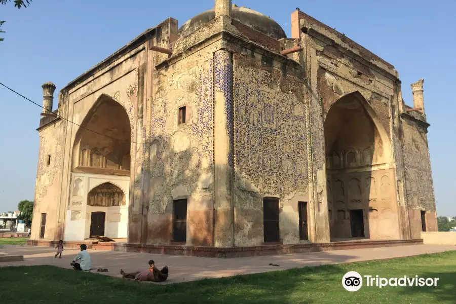 Chini Ka Rauza Mausoleum