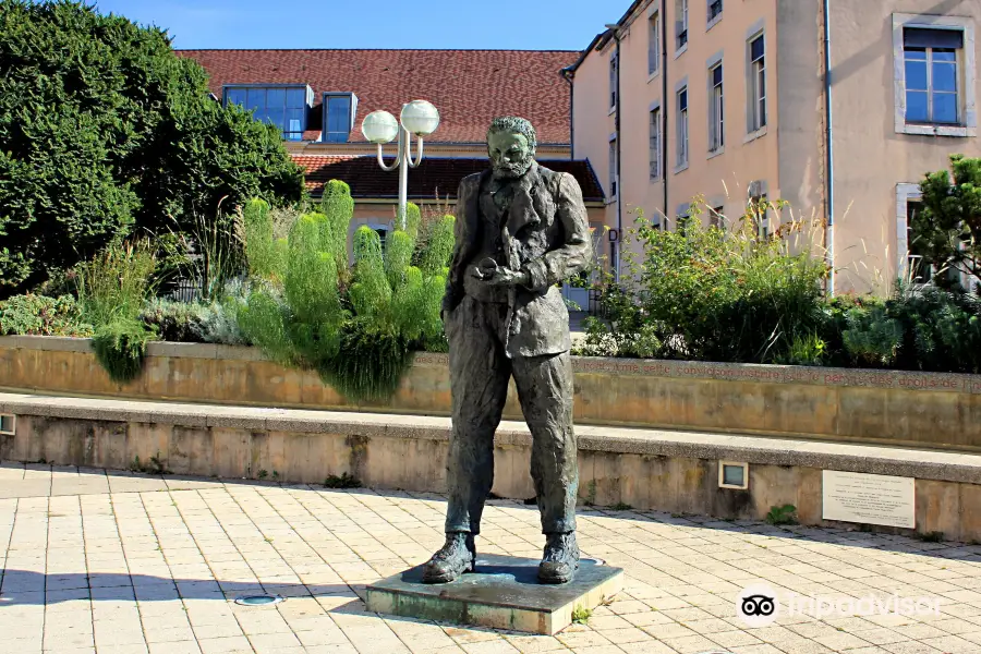 Statue de Victor Hugo